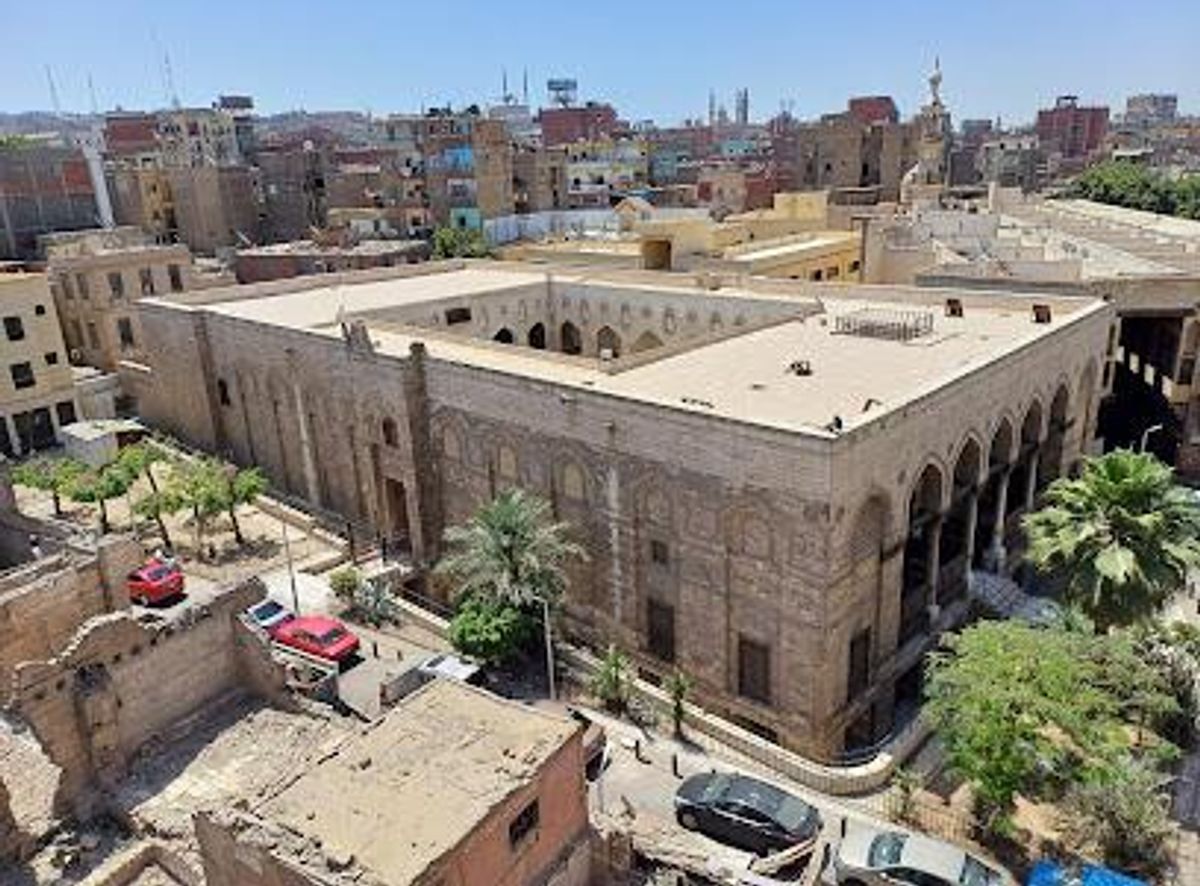 The Majestic Mosque of al-Salih Tala'i: A Historical Gem in Cairo