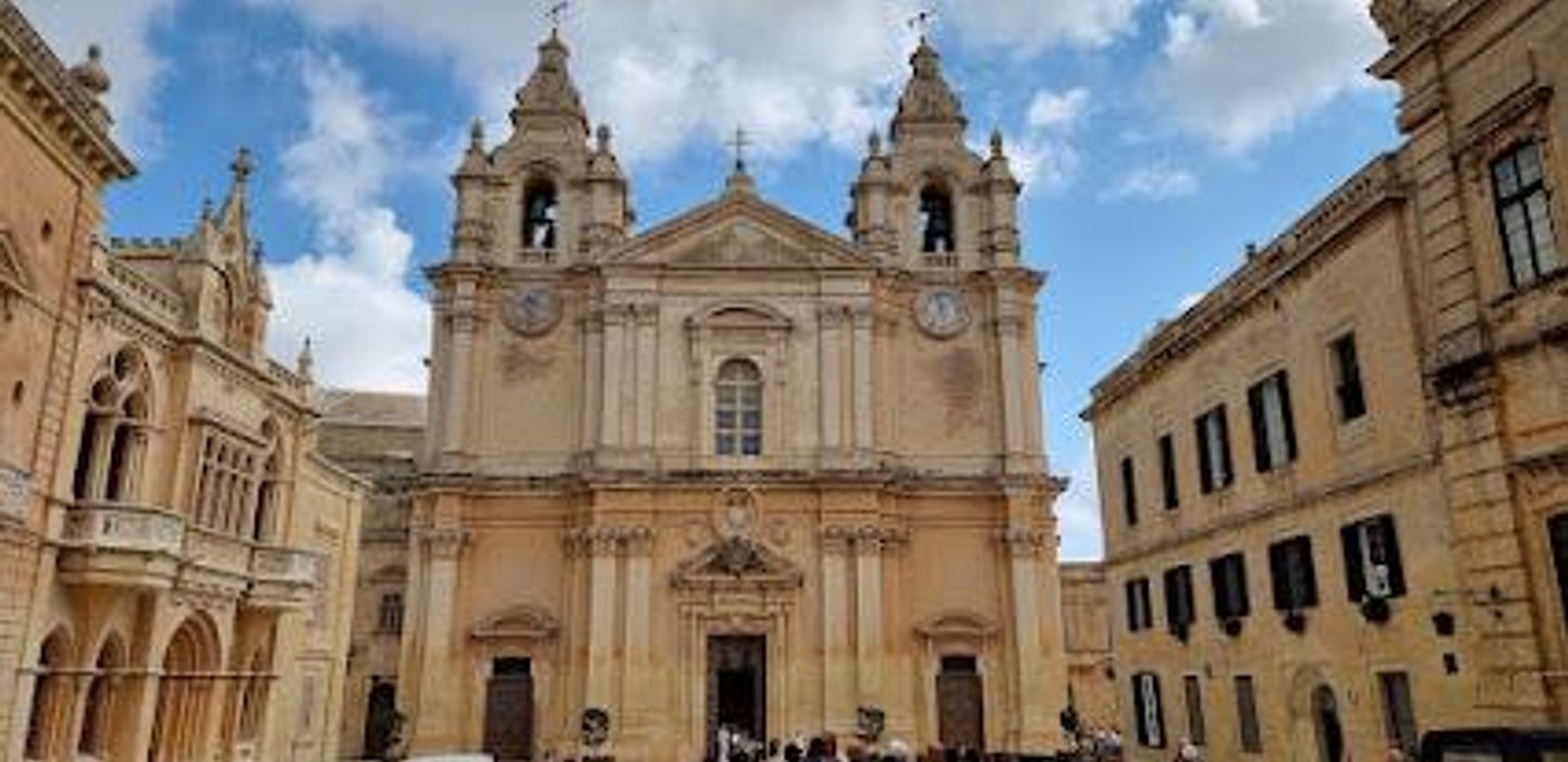 Metropolitan Cathedral Archives