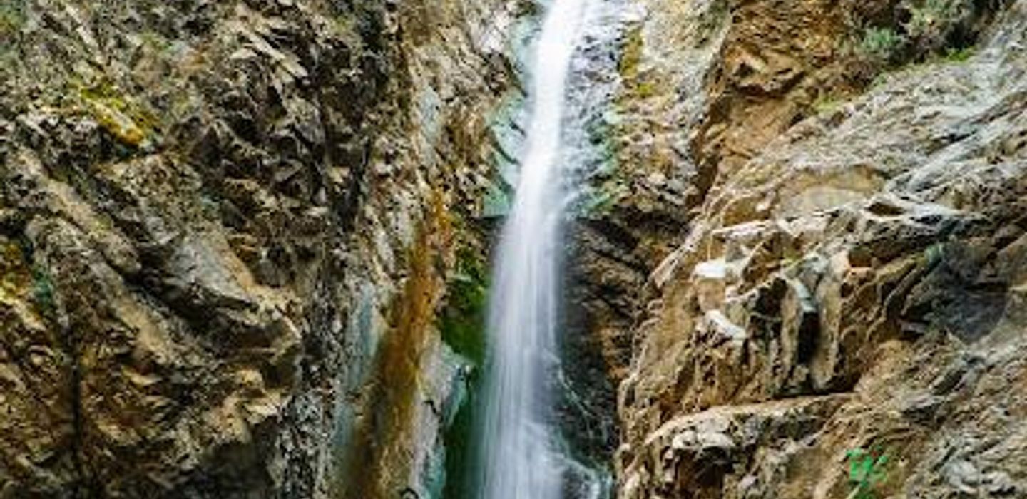 Millomeris Waterfall