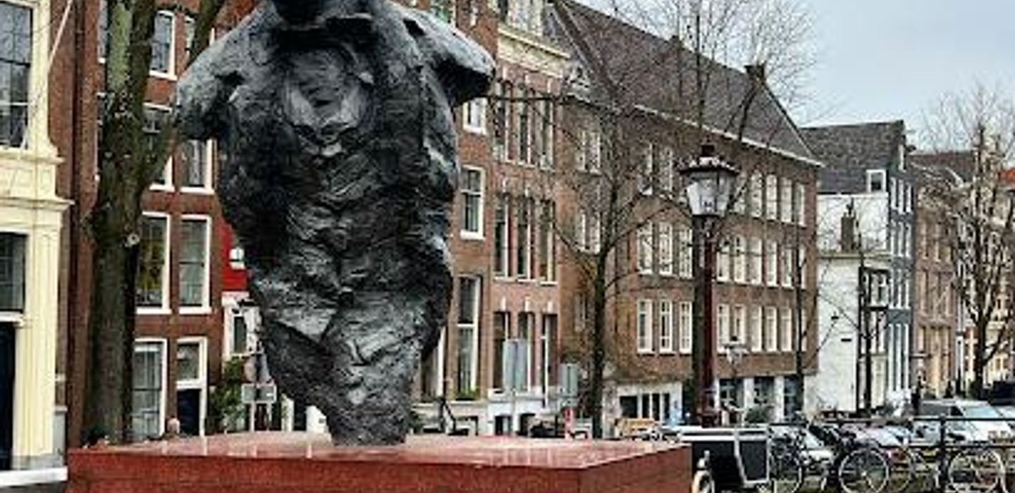 Multatuli Statue
