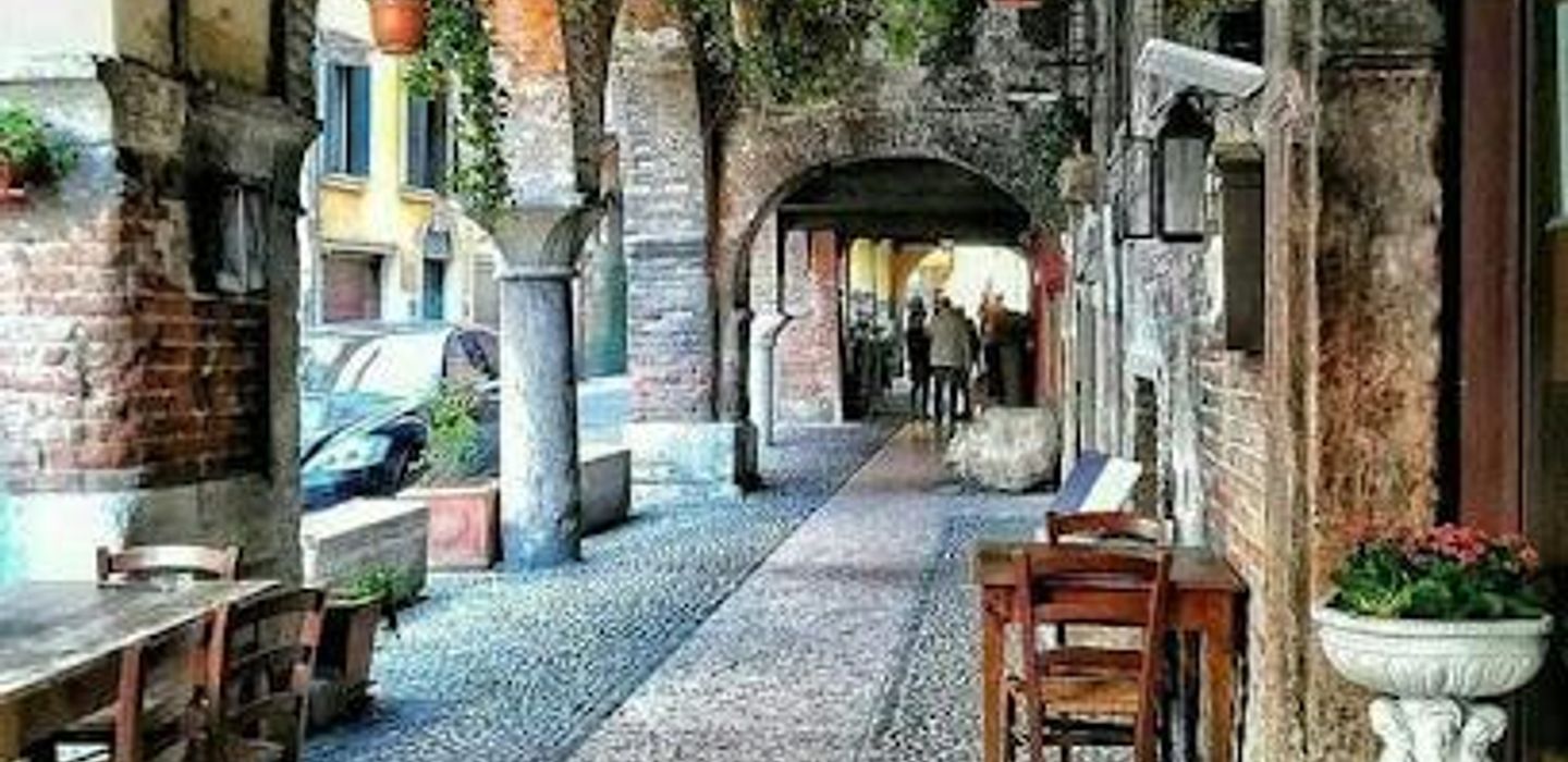 Via Sottoriva
