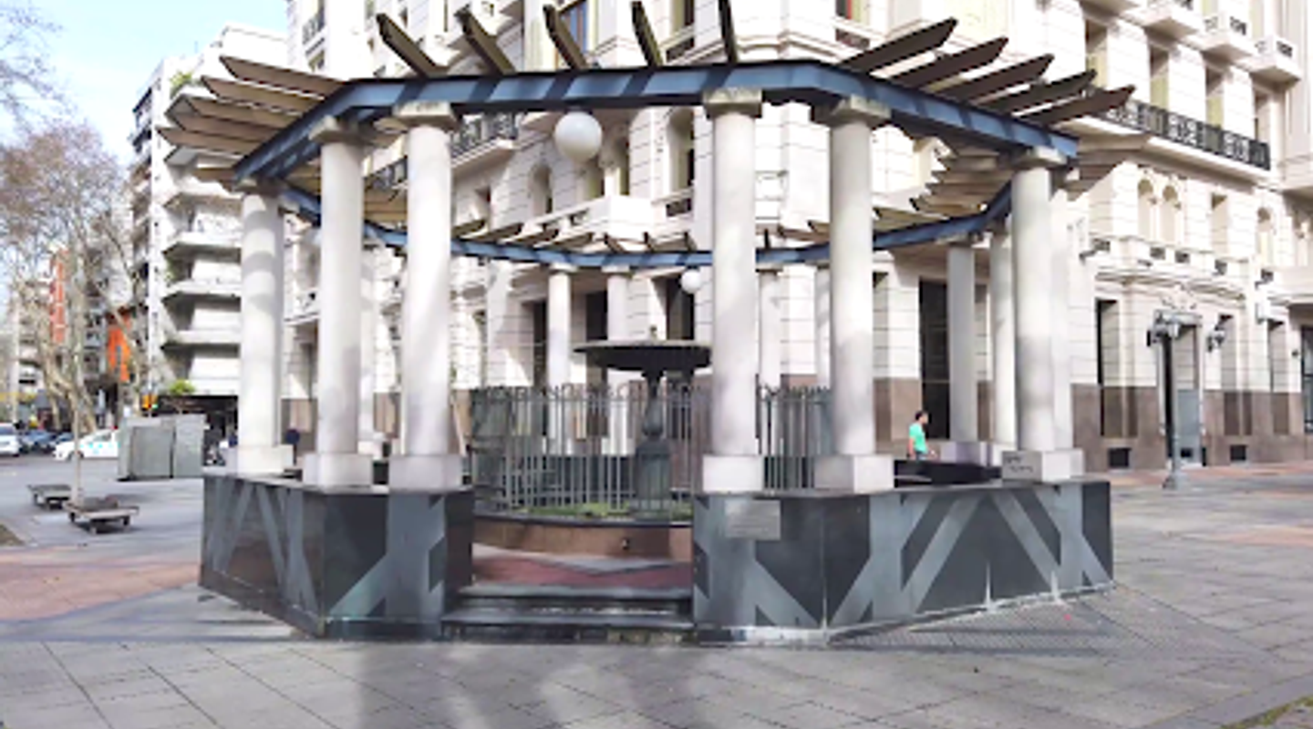 Fountain Plaza Cagancha