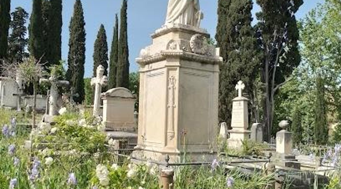 English Cemetery
