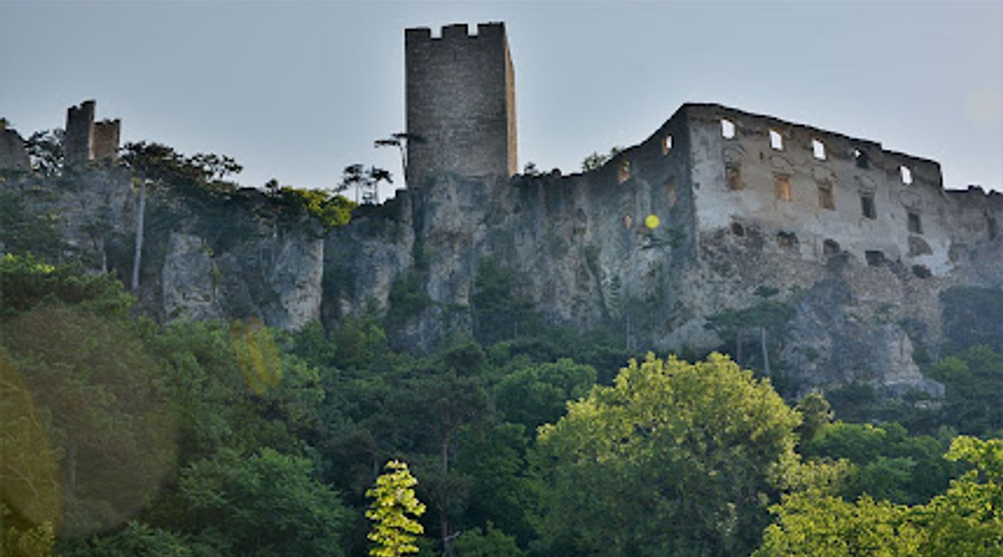 Burgruine Rauhenstein