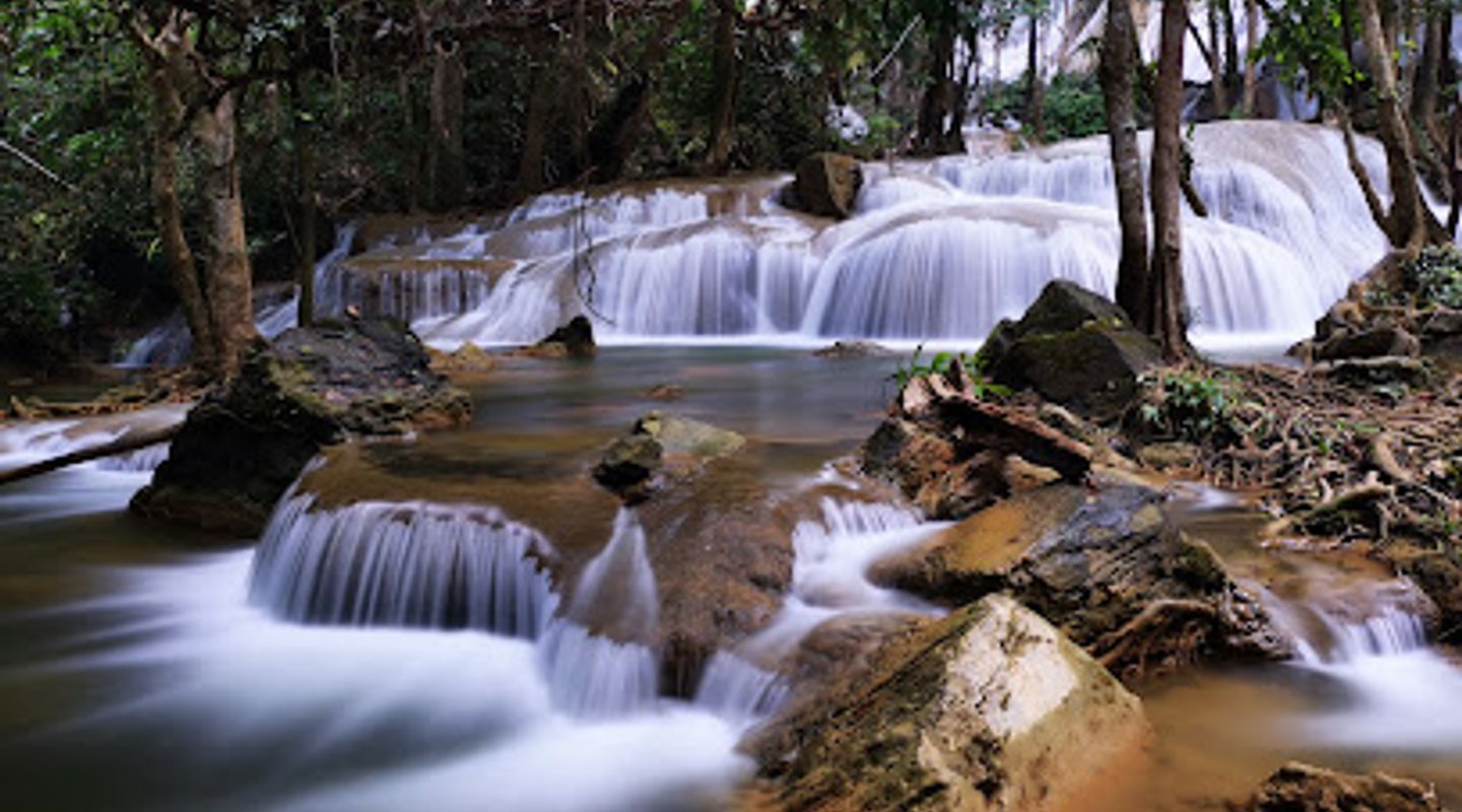 Pha Tat Waterfall