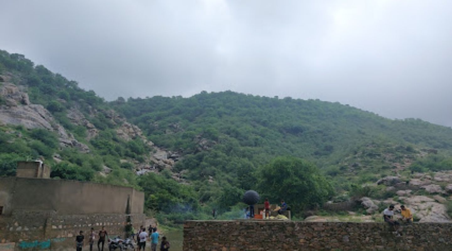Majaraja waterfall pushkar