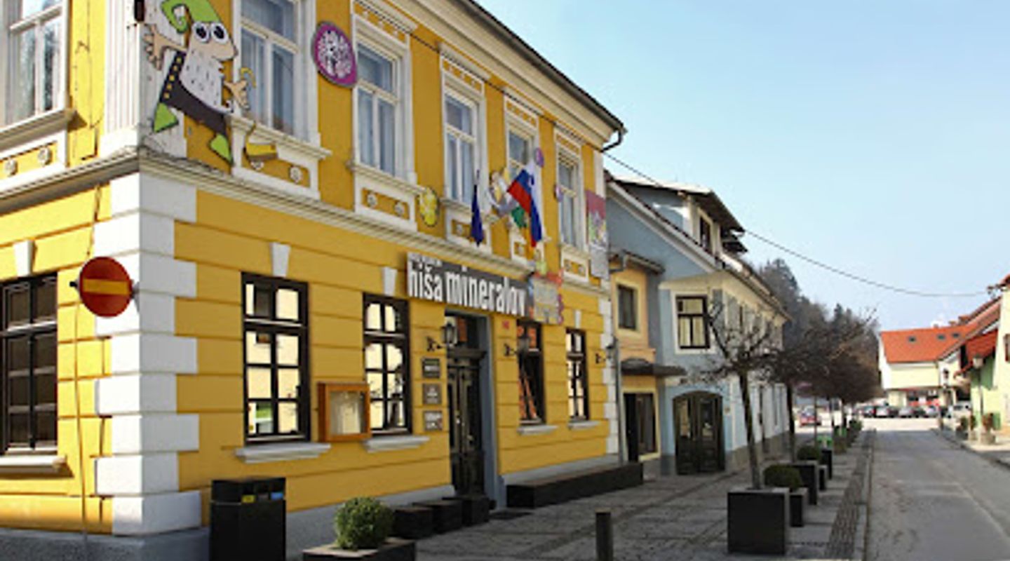 Hiša Mineralov