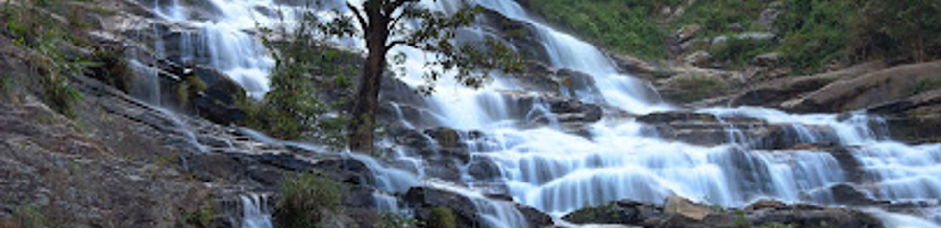 Discover the Majestic Mae Ya Waterfall