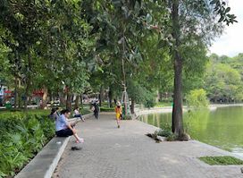 Hanoi Train Street