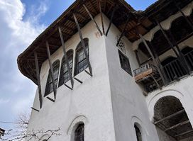 Skënduli House