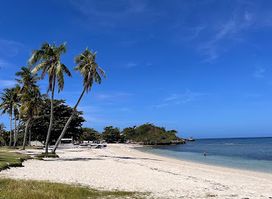White Sand Beach