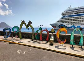 Dominica Sculpture Sign - Photo Spot