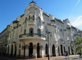 Reök Palace