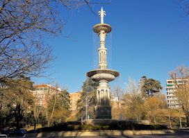 Fountain of Juan de Villanueva