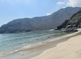 AlQalqali beach