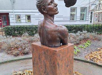 netherlands/eindhoven/attraction/helga-deentuin