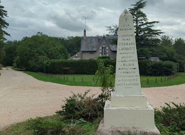france/centre-val-de-loire/attraction/carrefour-de-l-etoile