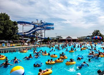 nebraska/omaha/attraction/fun-plex-waterpark-rides