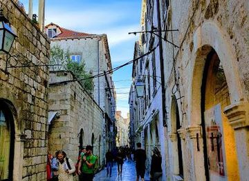 montenegro/herceg-novi/attraction/dubrovnik-old-town