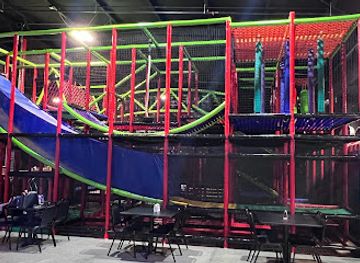 kentucky/paducah/attraction/atomic-city-family-fun-center