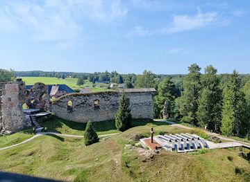 estonia/polvamaa/attraction/ruins-of-vastseliina-episcopal-castle