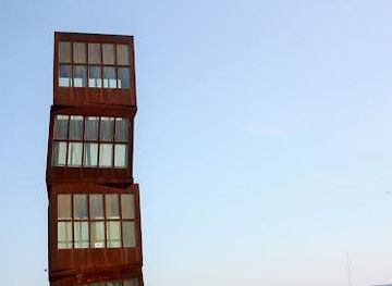 spain/barcelona/attraction/l-estel-ferit