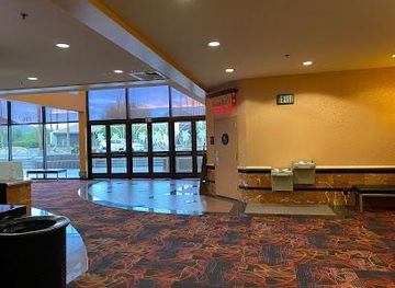 california/palm-desert/attraction/regal-palm-springs