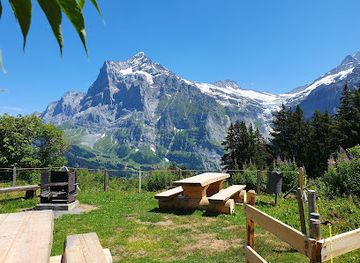 switzerland/bernese-oberland/attraction/schweizer-familie-feuerstelle-nodhalten-grindelwald