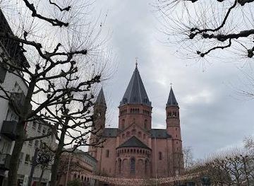 germany/frankfurt/attraction/dom-und-diozesanmuseum