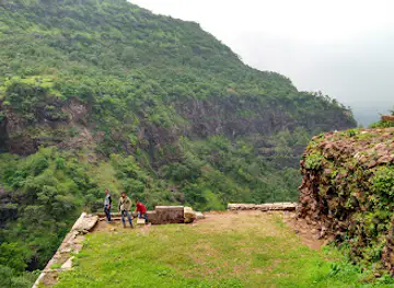 Khuniya Mahadev Waterfall