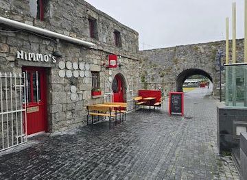 ireland/salthill/attraction/spanish-arch
