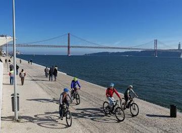 portugal/arrabida-natural-park/attraction/cycling-lisbon