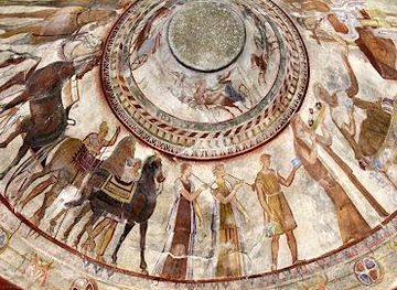 bulgaria/gabrovo/attraction/thracian-tomb-of-kazanlak