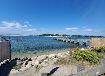massachusetts/barnstable/attraction/town-way-to-water