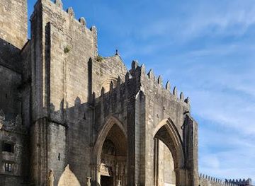 portugal/ponte-de-lima/attraction/catedral-tui