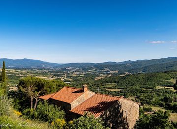 italy/casentino/attraction/romena-castle