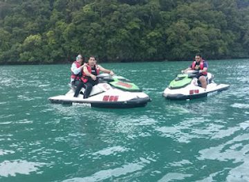 malaysia/langkawi-archipelago/attraction/slj-watersports