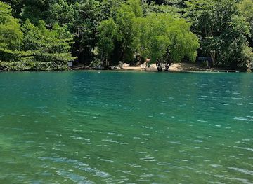 jamaica/port-antonio-area/attraction/blue-lagoon