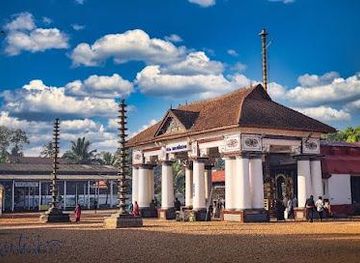 india/kochi/attraction/vaikom-mahadeva-temple