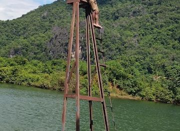 laos/bolikhamxay-province/attraction/song-noeng-min