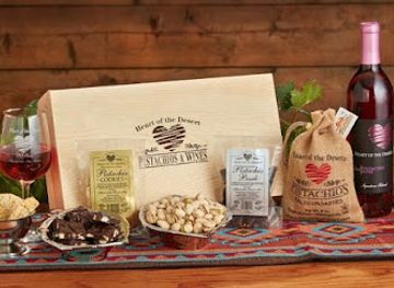 new-mexico/southeast-new-mexico/attraction/heart-of-the-desert-pistachios-wine