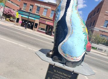 vermont/orange-county/attraction/kitty-korner-cafe