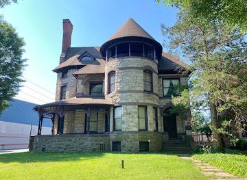 pennsylvania/susquehanna-valley/attraction/millionaires-row