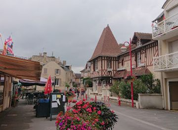 france/normandy/attraction/normandy-classic-tour