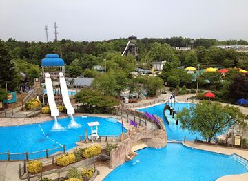 north-carolina/greensboro/attraction/wet-n-wild-emerald-pointe-water-park