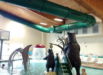 iowa/pikes-peak-state-park/attraction/bear-foot-bay-indoor-water-park