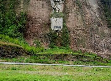 ecuador/mindo/attraction/nariz-del-diablo