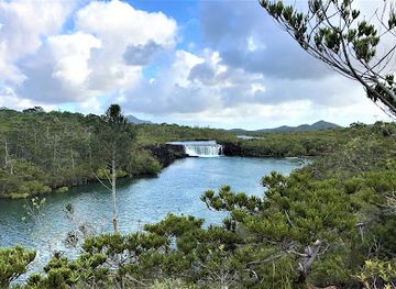 new-caledonia/ile-des-pins/attraction/la-madeleine-waterfalls