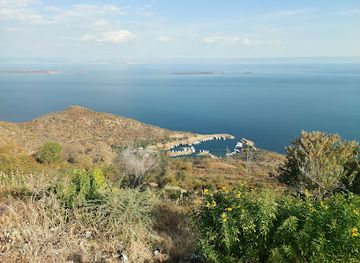 zimbabwe/mana-pools-national-park/attraction/kariba-heights-observation-point