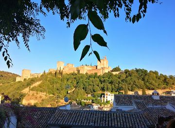 spain/granada/realejo-san-matias/attraction/los-carvajales-viewpoint